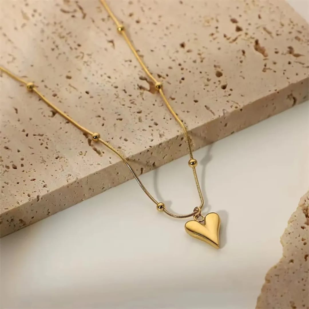 Dainty Golden Heart Necklace