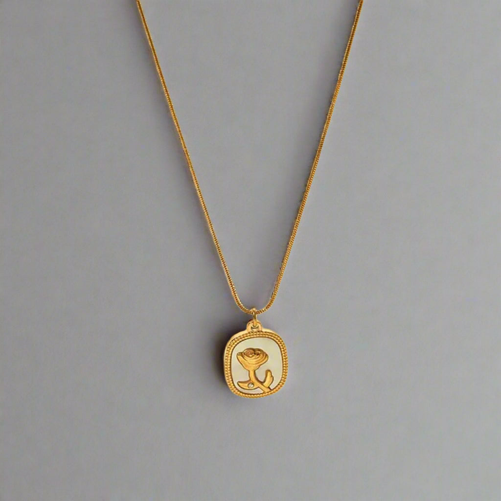 Elegant Gold Pendant