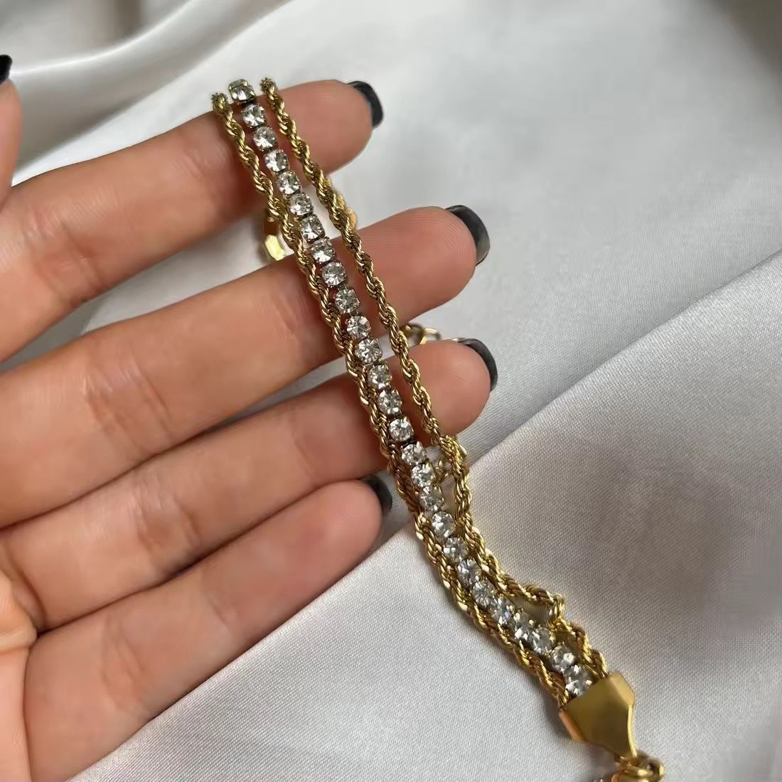 Pearly Affair Sparkle Bracelet