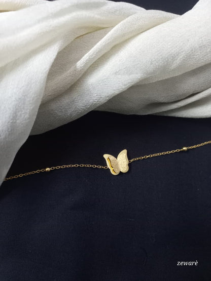 Fluttering Elegance Chain Bracelet