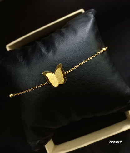 Fluttering Elegance Chain Bracelet