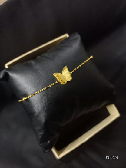 Fluttering Elegance Chain Bracelet